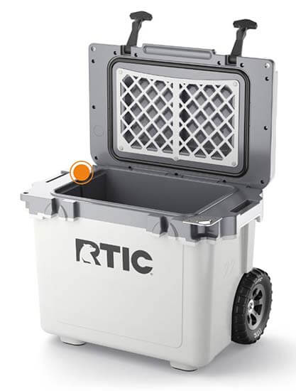 22 QT Ultra-Light Wheeled Cooler