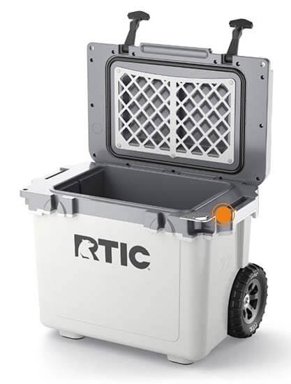 22 QT Ultra-Light Wheeled Cooler